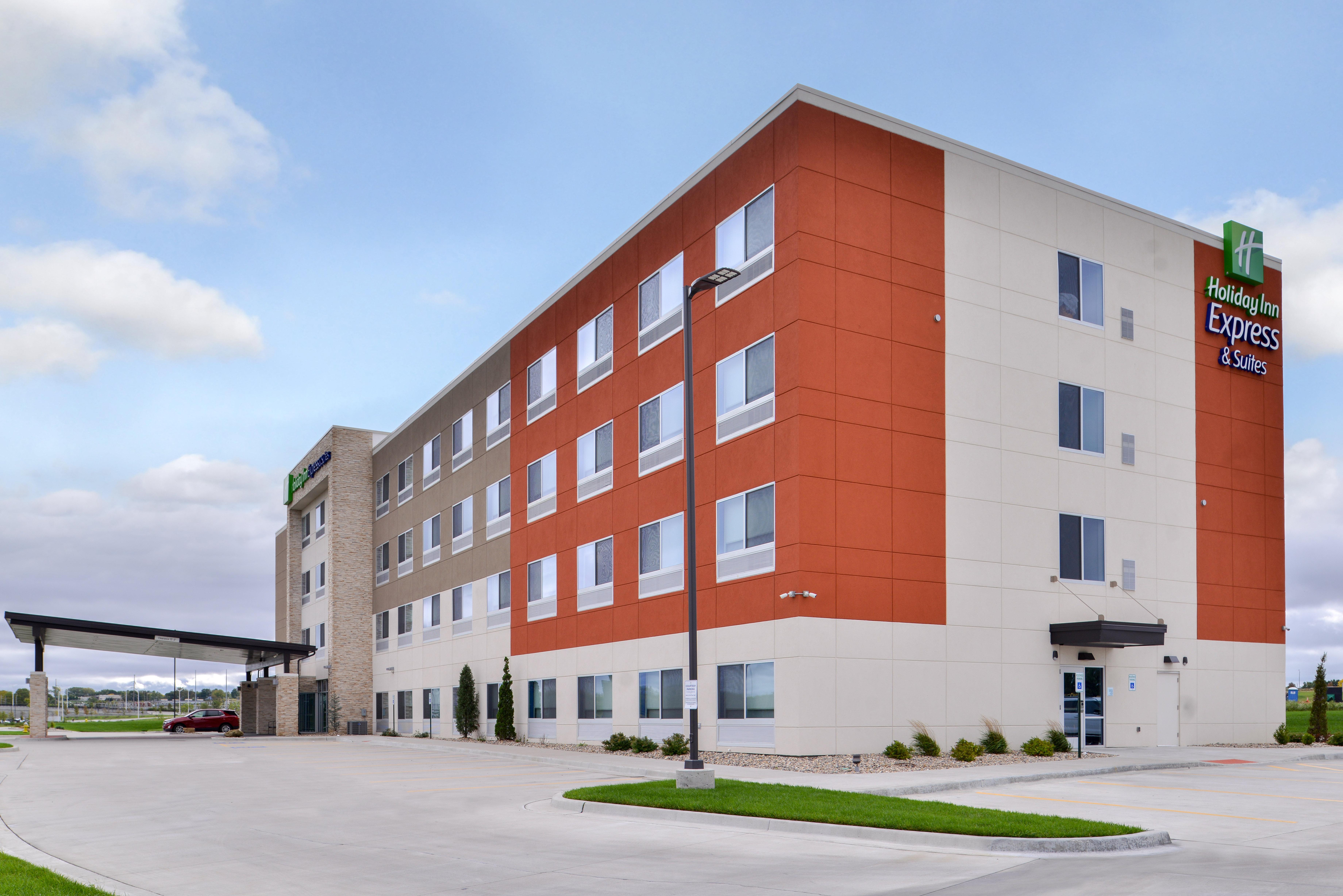 Holiday Inn Express & Suites - Kansas City - Lee'S Summit By Ihg Экстерьер фото